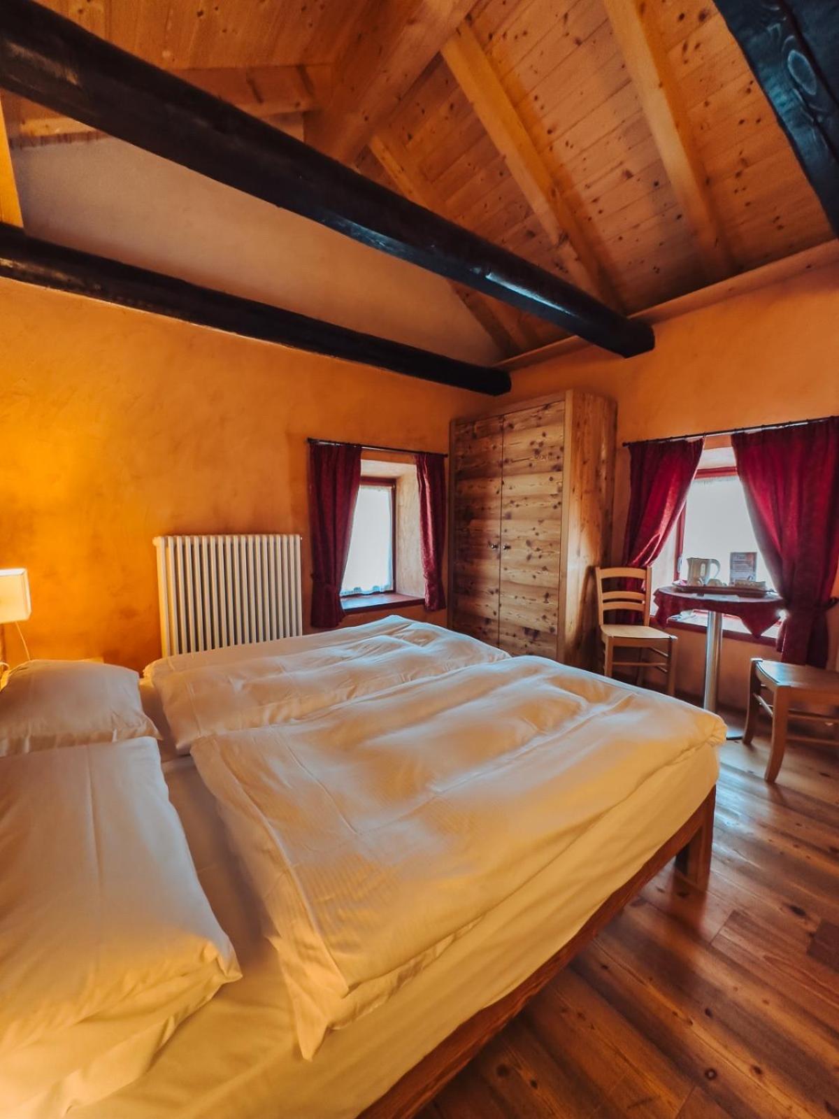 Malga Millegrobbe Nordic Resort Лавароне Екстер'єр фото