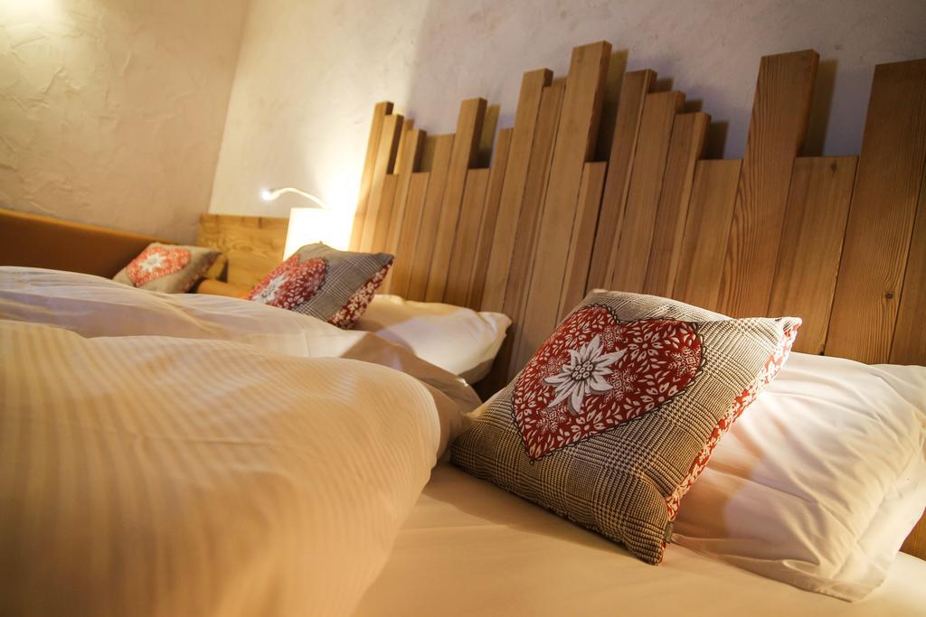 Malga Millegrobbe Nordic Resort Лавароне Номер фото